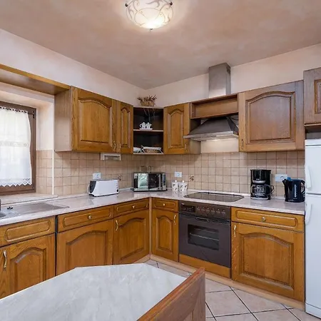 Dom wakacyjny House Kovaci Kaštelir