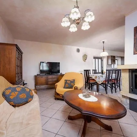 Dom wakacyjny House Kovaci Kaštelir