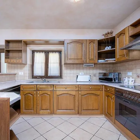 Dom wakacyjny House Kovaci *